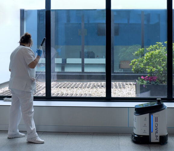 Automating Clean for Better Care: Gausium’s Phantas at Alvaro Cunqueiro Hospital