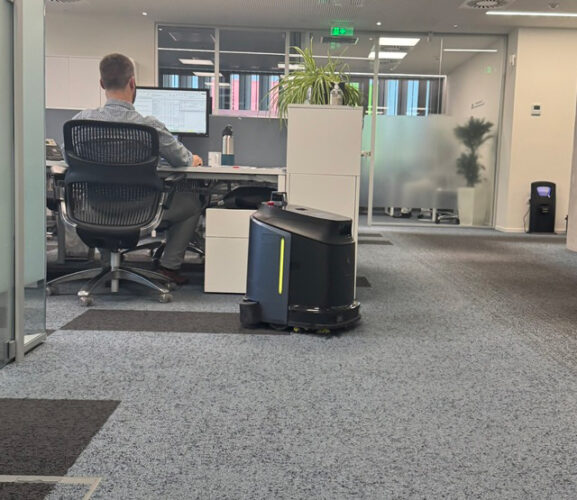 MANIFEST’s Move Toward Autonomy: Elevating Cleaning Consistency Across Its 500 m² Headquarters with Gausium Phantas