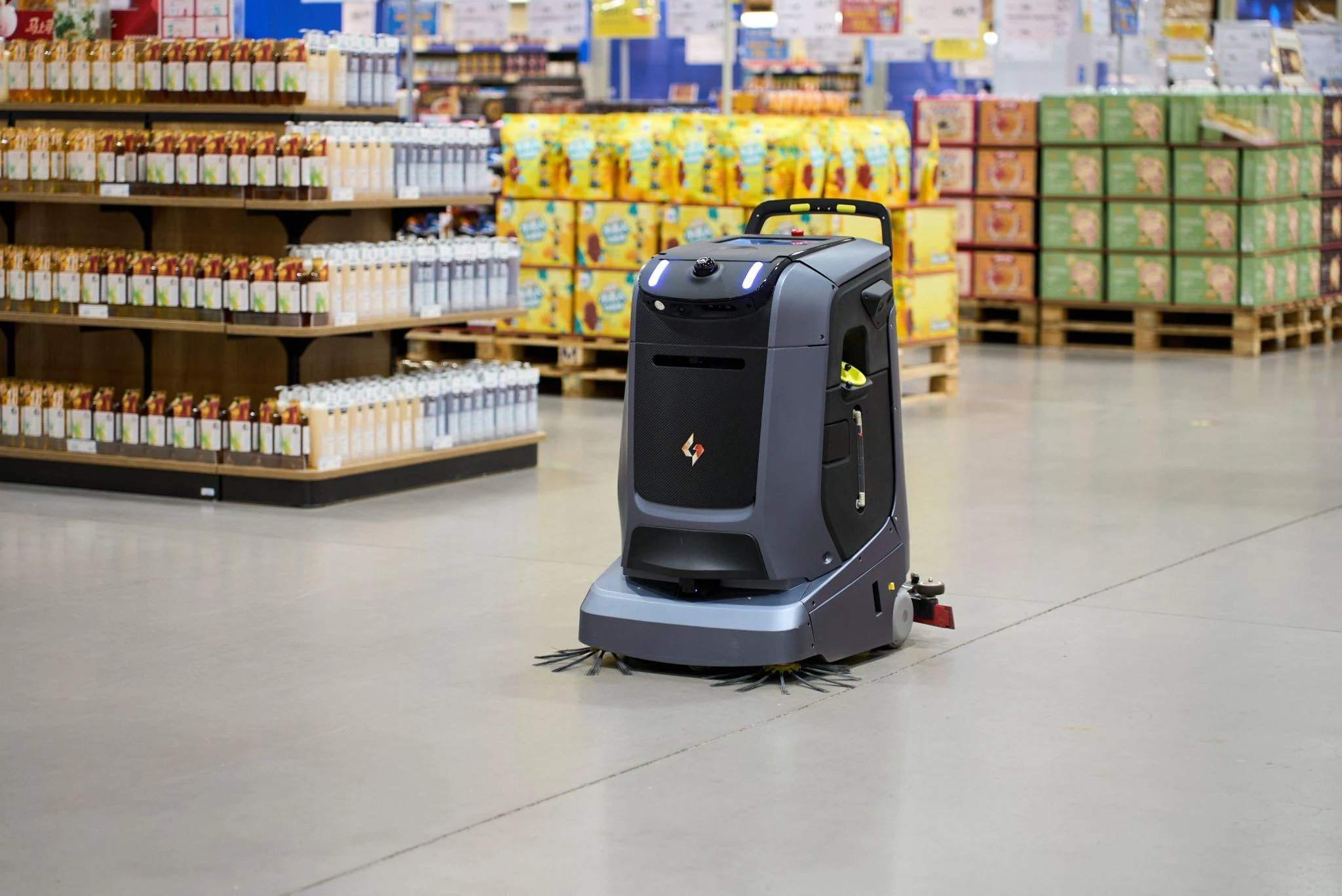 How to Choose a Sweep-and-Scrub Cleaning Robot | Gausium