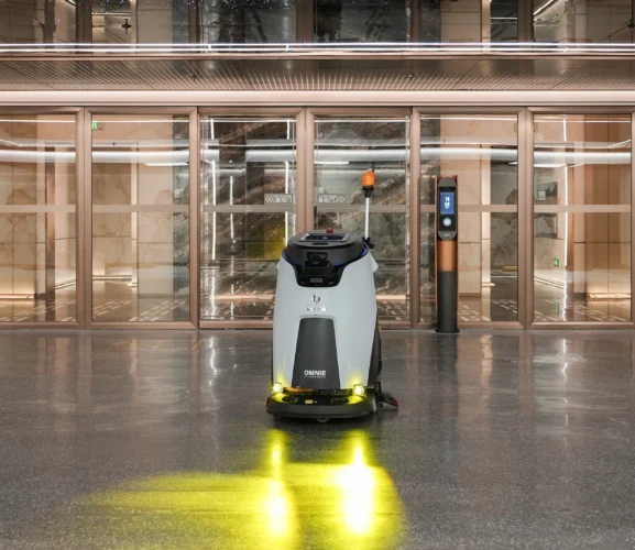 From Garage to Garden: Gausium Cleaning Robots at Majestic Mansion, Wenzhou