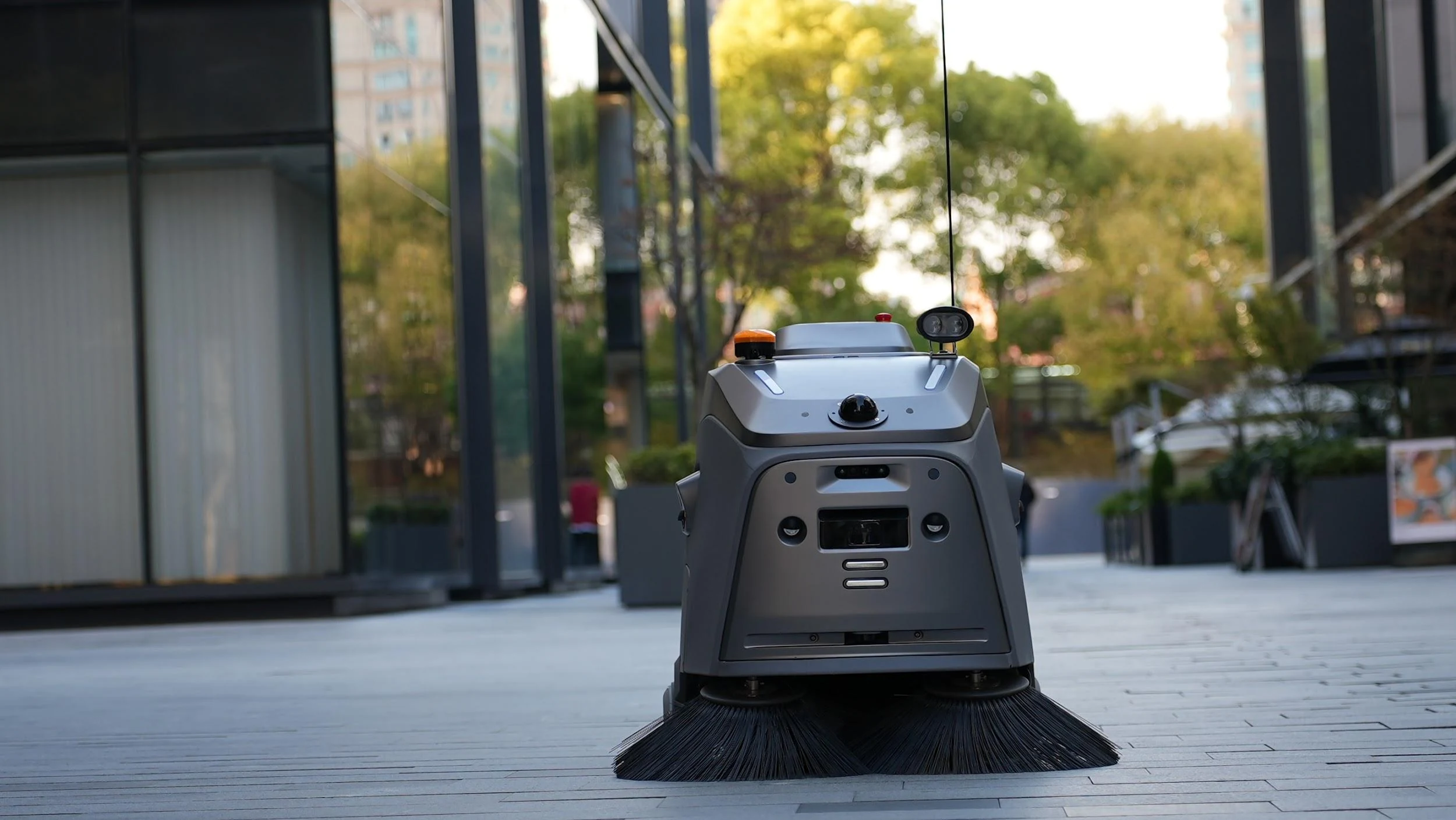 Outdoor Cleaning Robots for Commercial Areas: A Guide by Area Type