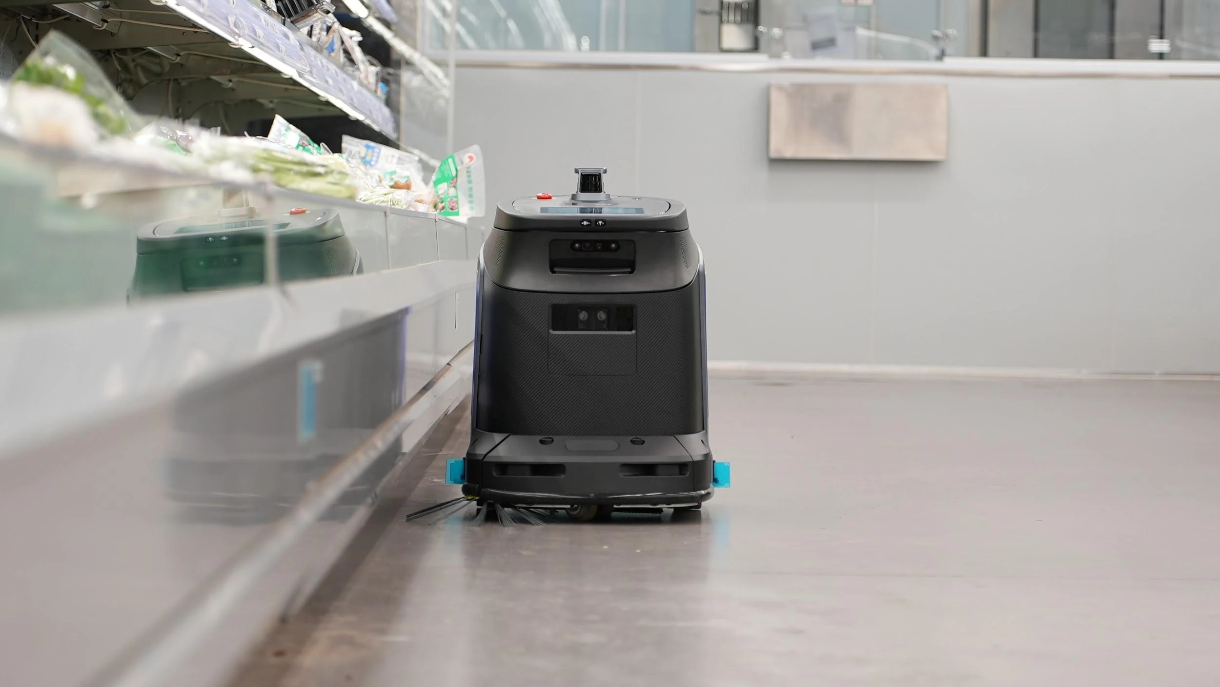 How Close Can a Robot Floor Scrubber Clean to Walls and Corners?